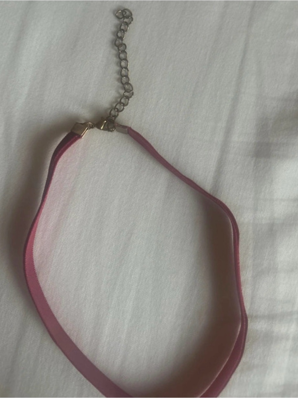 Amazon Velvet Ribbon Choker in Raspberry - Picture 4 of 4